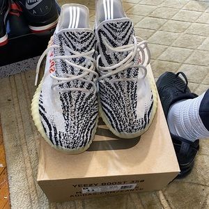 Authentic Yeezy Boost 350 V2 ‘Zebra’